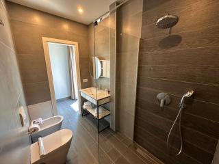 Split Rooftop Suites - Durrës - 6