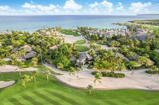 5BR Cap Cana Villa with Ocean & Golf Views, Chef, Maid, Butler, Pool, Jacuzzi, and Beach Club Access - Punta Cana - 4