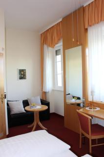 Hotel Rose Heidelberg inklusive Frühstück, Saunanutzung und Parkplätze nach Verfügbarkeit - 3