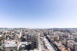 Enchanting 1Bdr Hideaway with Mesmerizing Views of the Old Cityscape - Jerusalem - 3