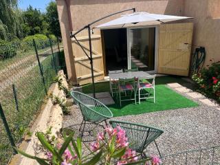 Studio tout équipé à la nuitée ou plus,proche aéroport Bastia - Lucciana - 0