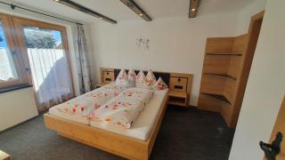 Enzian Apartments - 4