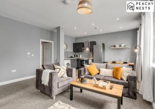 Stylish 2 Bed, 2 Bath Apartment with Free Parking - Norwich - 9