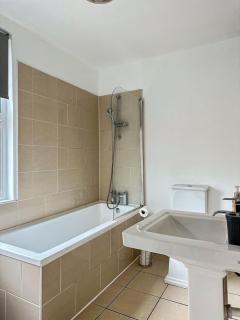 The Beatles house - Penny Lane - Contractors -Relocating-3bedroom - Liverpool - 2