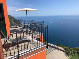 OrangeHouse Cinque Terre. Private parking - Riomaggiore - 0