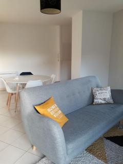 Appartement au RDC avec jardin clos, au calme. - Saint-Aubin-du-Cormier - 5