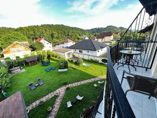 Vila Emerald Residence - 1