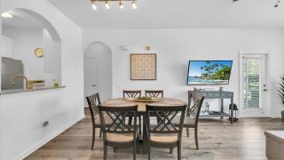 2303 Butterfly Palm #102 - 6