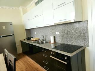 Modern and Cozy Apartments 150 Meters from the Beach, 750 Meters from Lungo Mare - Vlorë - 4