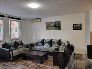 ZOGU Apartments - City Centre - Pristina - 6