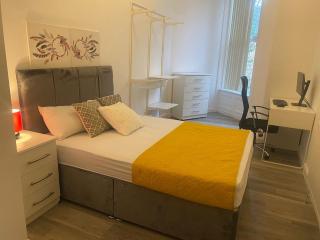 SEV Studio Apartment, Castleford - 1