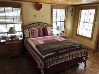 Rockin' B Ranch Love Shack - Pipe Creek - 5
