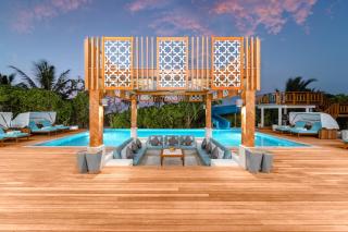 Hideaway Beach Resort & Spa - Dhidhdhoo - 3