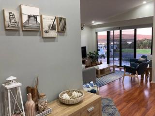 Lakeside Living - Eden - 3