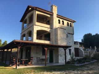 Stone-built houses in Halkidiki - Paliouri - 0