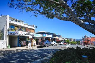 Spacious 3 Bedroom Delight - Shops & Beaches ZG1 - 6