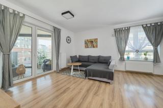 Spacious Apartment with Balcony near the Slavic Hill Wrocław by Renters Prestige - Wroclaw - 8