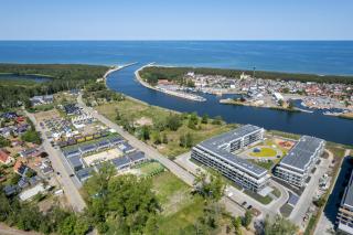 Wellness & SPA Resort Dziwnów Riverfront Apartments with Parking by Noclegi Renters - Dziwnów - 0