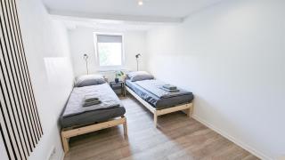 ALFA Ludwigsburg City Apartment 3 Zimmer für 5 Personen l Parkplatz l Bad I Küche l WIFI & SmartTV l Parking l Bathroom l Kitchen - 8