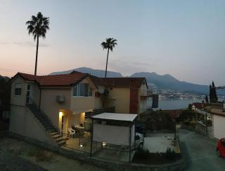 Charmy Studio Lux - Herceg-Novi - 0