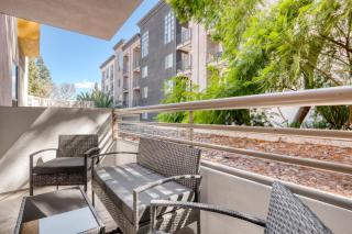 Studio City 2br w pool gym wd nr Olive Ave LAX-922 - 7