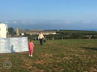 Carreg y Gwynt Campsite - Touring and tent pitches - Llanarth - 5