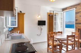 Vasilis Studios Family House - 7
