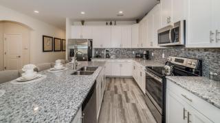 1638 Moon Valley - Davenport - 2