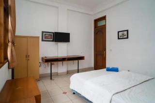 Puri Saras Bintaro Syariah Mitra RedDoorz - Jurangmanggu - 5
