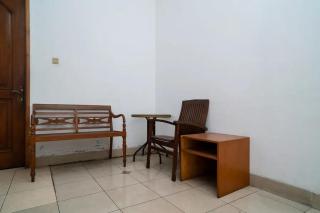 Puri Saras Bintaro Syariah Mitra RedDoorz - Jurangmanggu - 8
