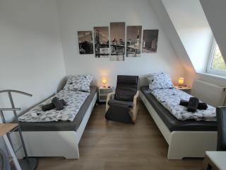 Business apartments "An der Lutherkirche" Self-Check-in - Weissenfels - 0