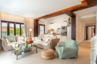 C072 Hibiscus by Mallorca Villa Selection - 2