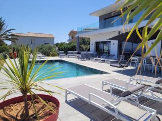 Très belle villa neuve 12 personnes, clim, piscine, dans le golfe de St-Tropez - Saint-Peïre-sur-Mer - 5