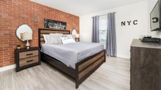 4951 Windermere - 9
