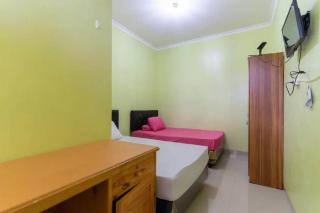 Kostawira Syariah Bintaro Mitra RedDoorz - Mencil - 5