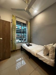 3BR Near KKIA Homestay Cyber City Apartment - Kota Kinabalu - 9