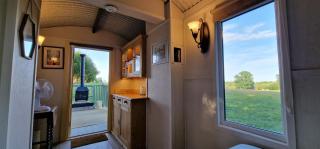 Park Farm Holidays Glamping - Lyndhurst - 6