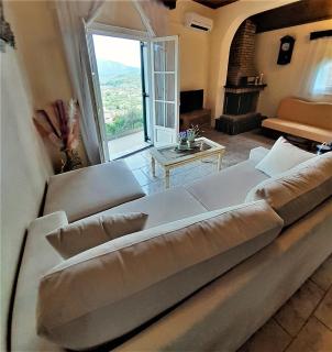 VILLA CHRYSANTHOS - 1