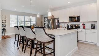 6008 Oak Green - Davenport - 8