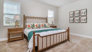 6008 Oak Green - Davenport - 1