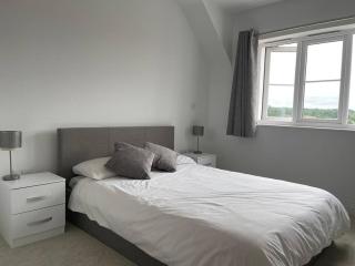 1 Bedroom Apartment with Private Carport - 7