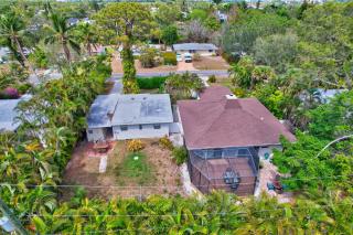 A Private Oasis Complex in Naples - Naples - 5