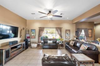 Cozy quiet home BBQ Pool Outdoor entertaining - Phoenix - 2