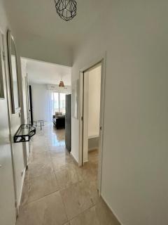 Bel appartement avec balcon en centre-ville - Nice - 2