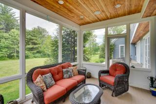 Stockbridge Retreat with Pool and Hot Tub! - Stockbridge - 9