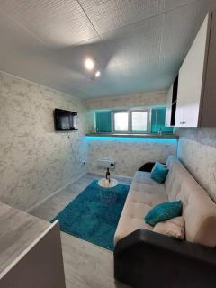 Centrally-located studio near the Sea Garden - 8