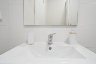 Right Place - Lisbon - 9