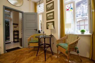 Downtown Lair - Budapest - 1