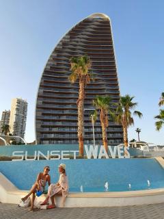 Sunset Waves Luxury Apartment 200m from the beach - Benidorm - 0