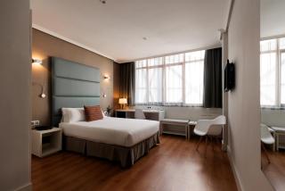 Hotel Pax Guadalajara - 1